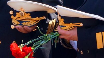 В России отмечают День памяти погибших подводников